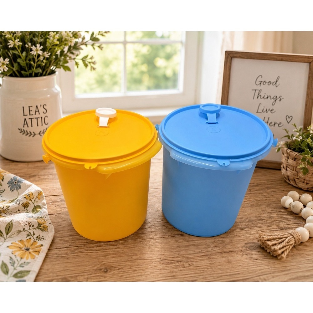 Vtg Tupperware Jumbo Containers 2 Harvest Yellow Blue Lids 5L Cottagecore